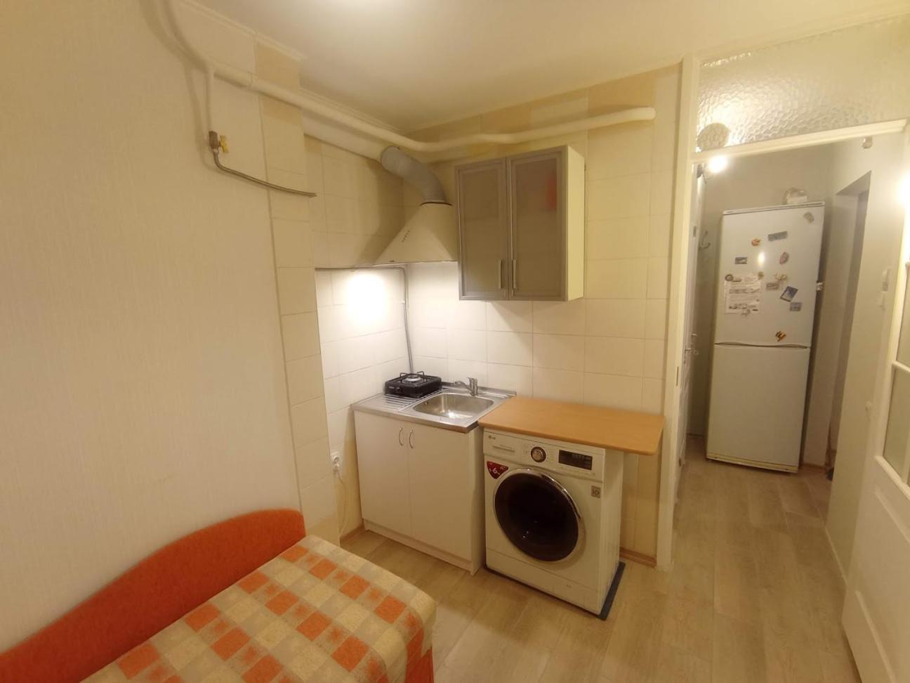 A Comfortable 18M Room With Balcony Tallinn Eksteriør billede